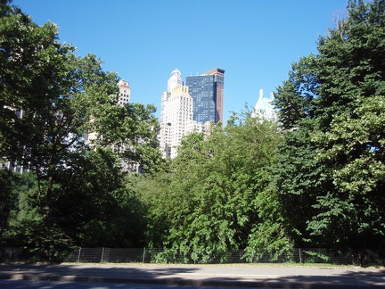 Central Park mit Gebäude der Upper East Side im Hintergrund