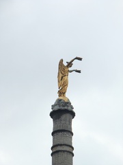 Statue auf Place du Châtelet