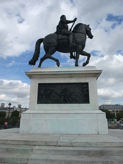 Statue Henri IV am Square du Vert-Galant