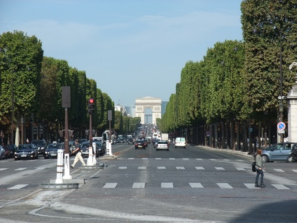 Champs-Élysées mit Triumphbogen