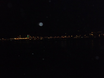 Überfahrt über IJ bei Nacht
