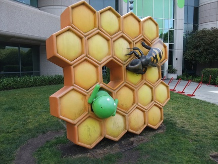 Android 3.x Statue &quot;Honeycomb&quot;